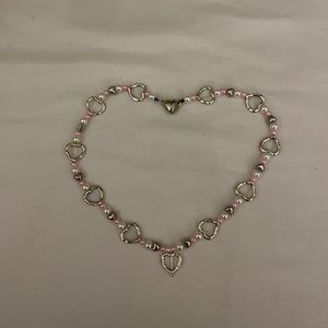 Beautiful pink and silver heart clasp and pendant necklace 💓💓💓